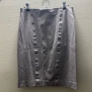 Women’s Ann Taylor size 8 Light Gray knee length skirt